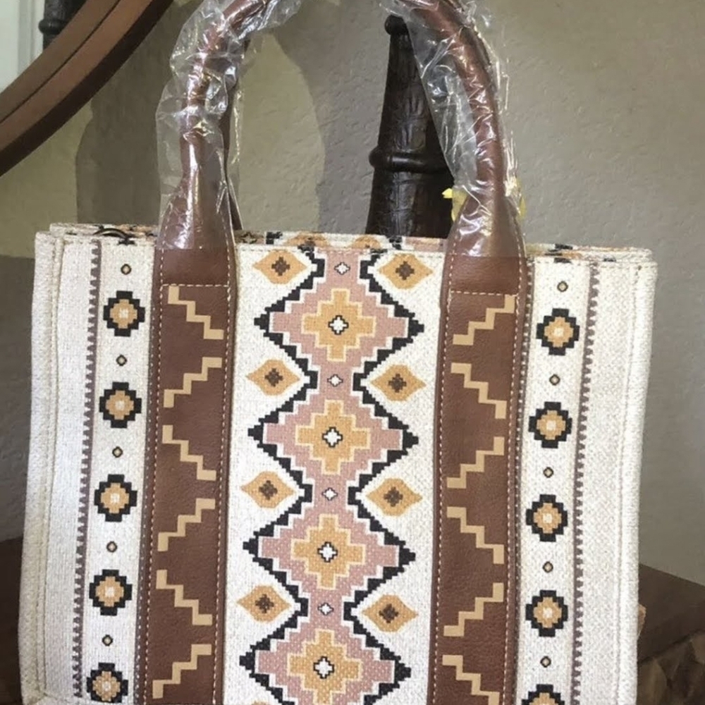 Wrangler Brown and Cream Patterned Tote Bag..Brand New - Picture 2 of 4